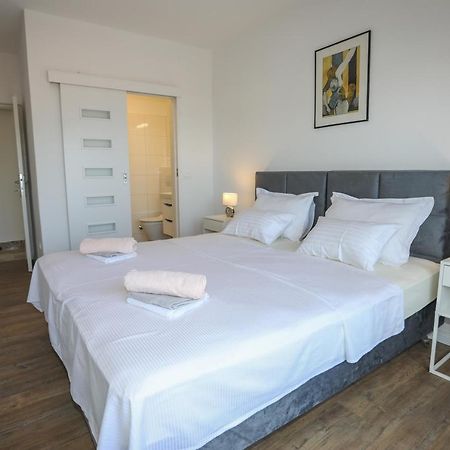 Stella Maris, Hvar - Rooms With A Balcony And A Stunning Sea View Хвар Екстер'єр фото