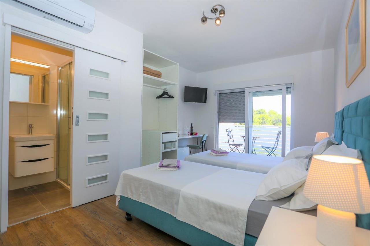 Stella Maris, Hvar - Rooms With A Balcony And A Stunning Sea View Хвар Екстер'єр фото