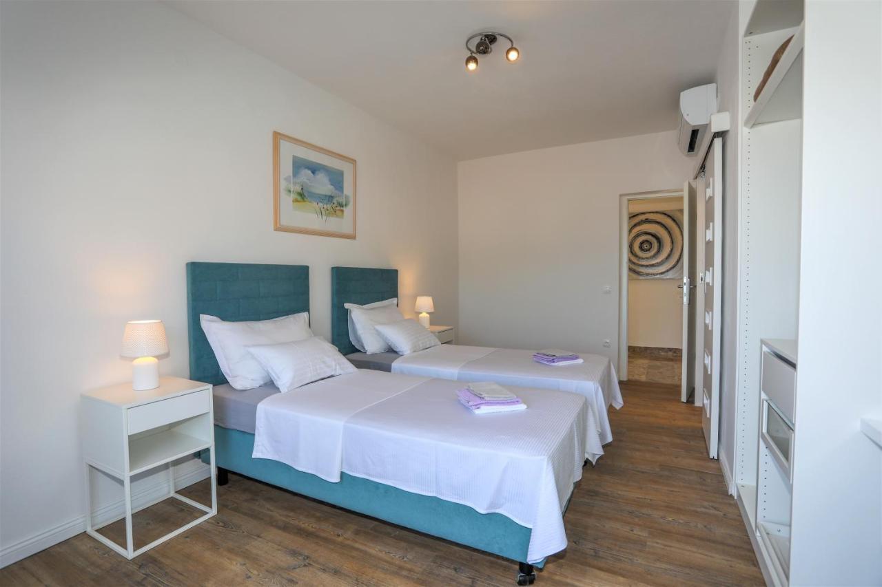 Stella Maris, Hvar - Rooms With A Balcony And A Stunning Sea View Хвар Екстер'єр фото