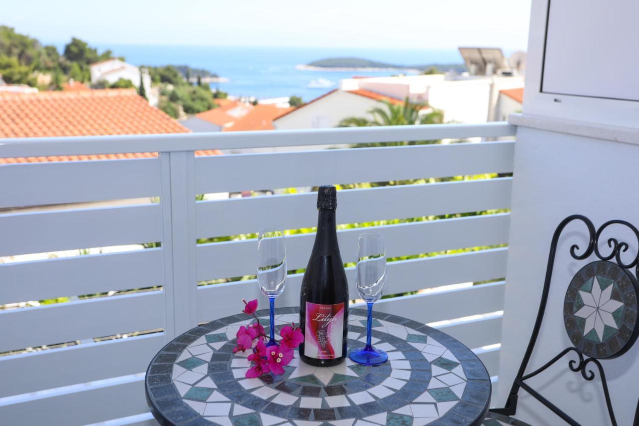 Stella Maris, Hvar - Rooms With A Balcony And A Stunning Sea View Хвар Екстер'єр фото